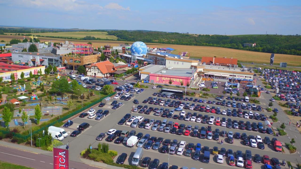 Jukebox Hotel Znojmo Ngoại thất bức ảnh