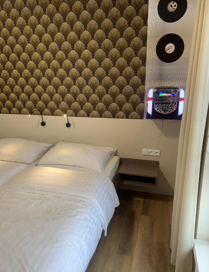 Jukebox Hotel Znojmo Ngoại thất bức ảnh