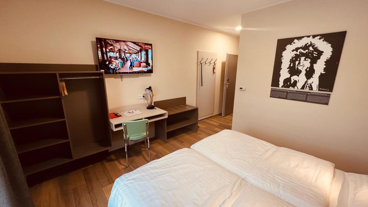 Jukebox Hotel Znojmo Ngoại thất bức ảnh