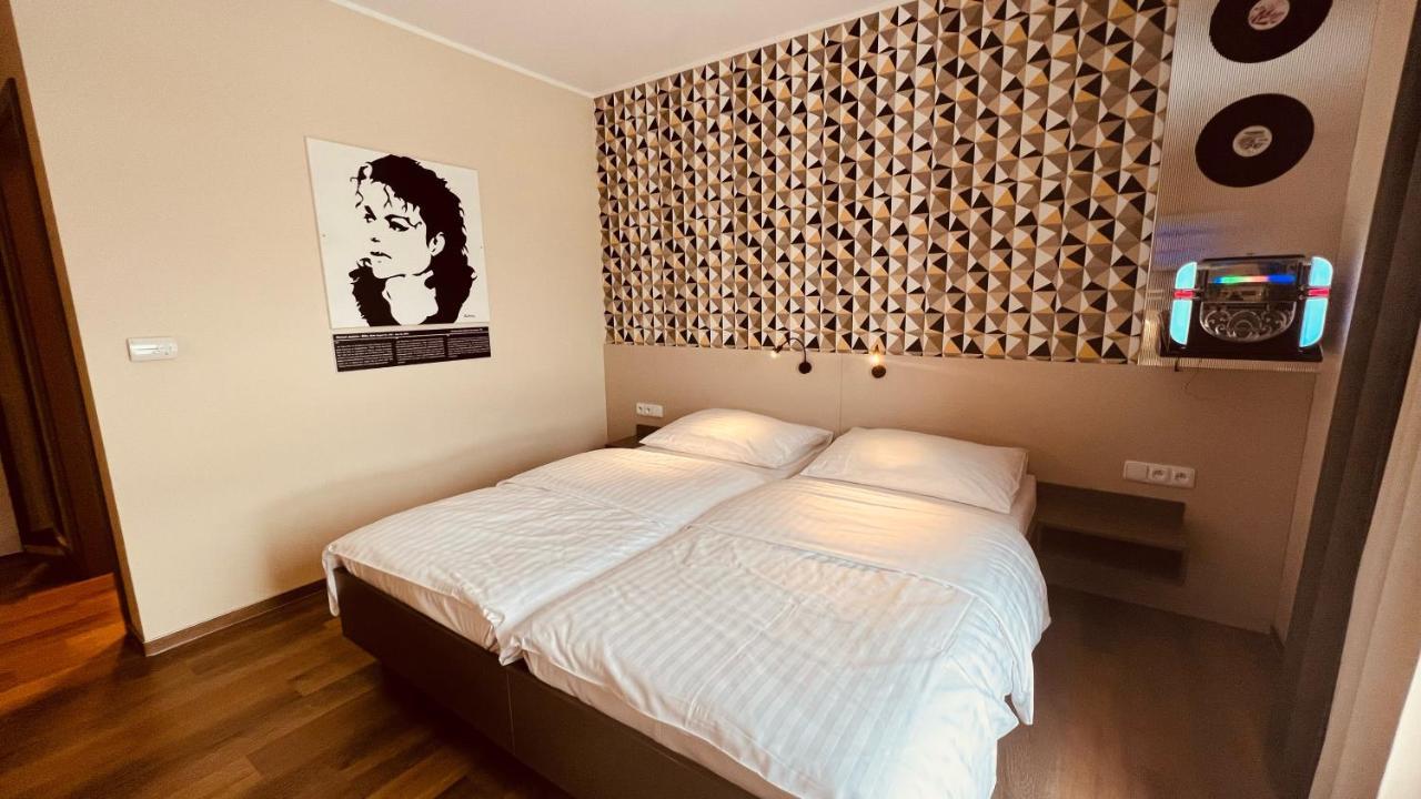 Jukebox Hotel Znojmo Ngoại thất bức ảnh