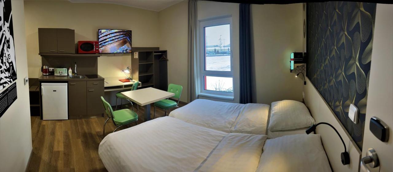 Jukebox Hotel Znojmo Ngoại thất bức ảnh