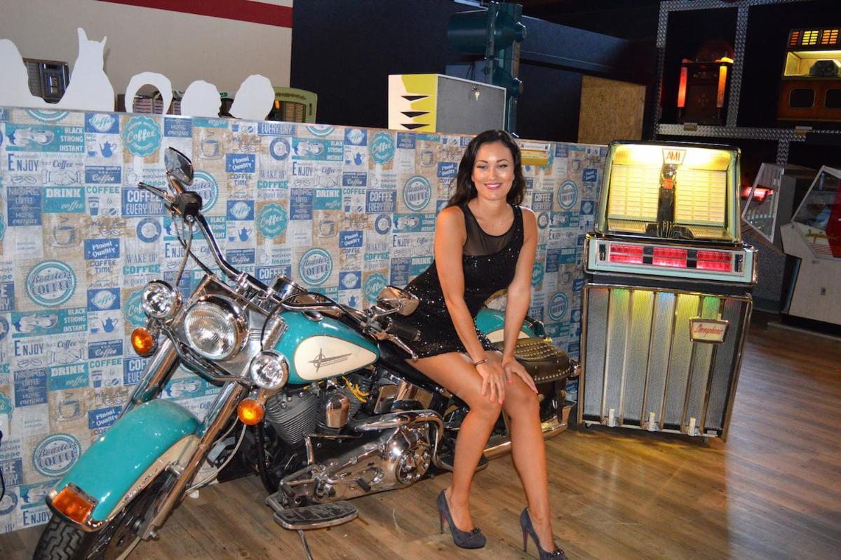 Jukebox Hotel Znojmo Ngoại thất bức ảnh