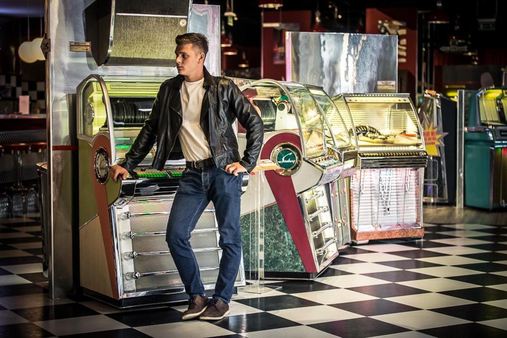 Jukebox Hotel Znojmo Ngoại thất bức ảnh