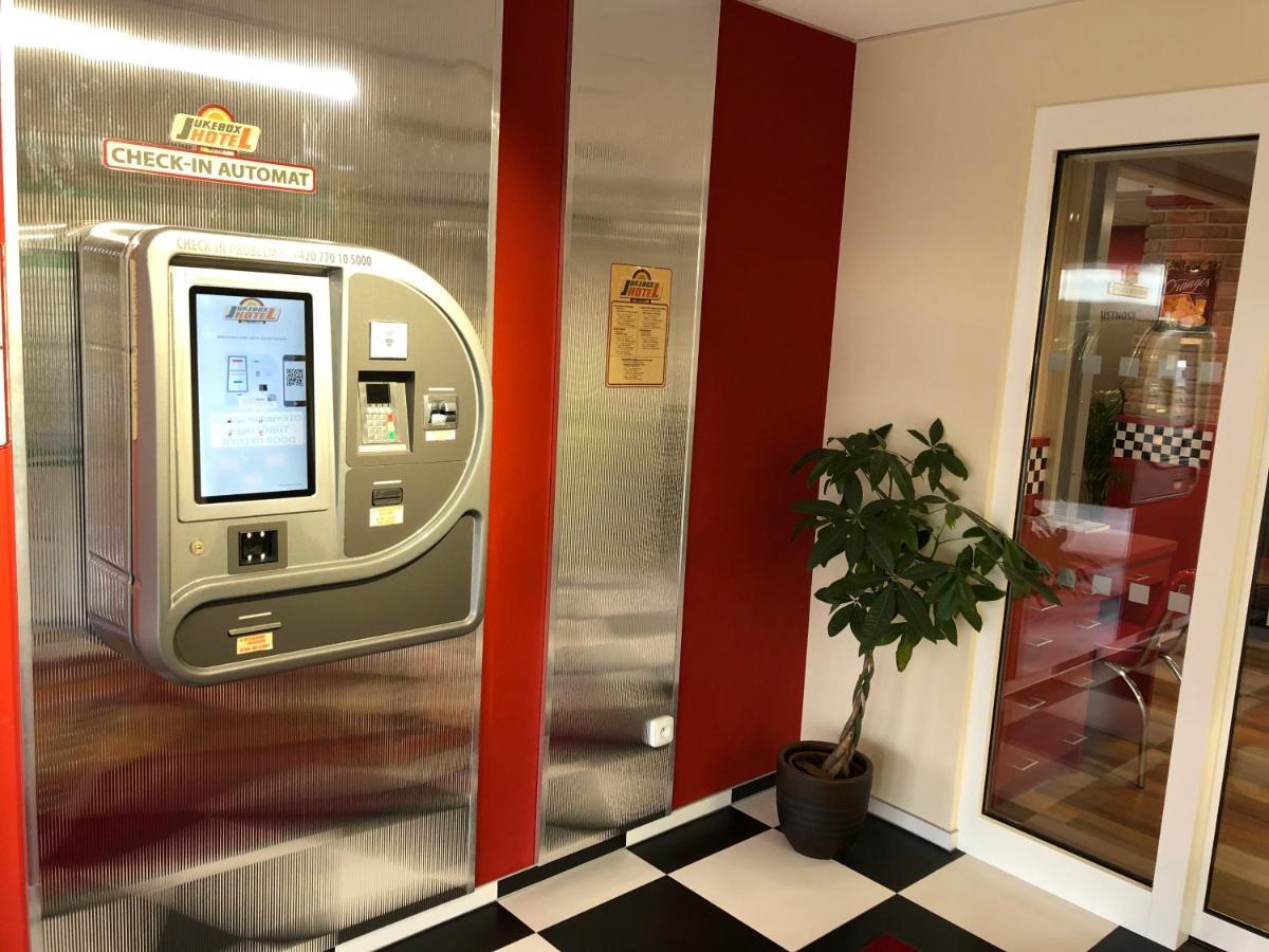Jukebox Hotel Znojmo Ngoại thất bức ảnh