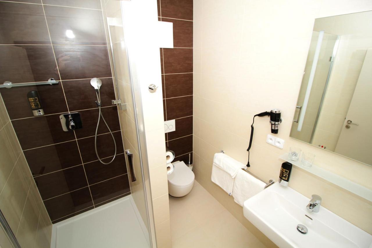Jukebox Hotel Znojmo Ngoại thất bức ảnh