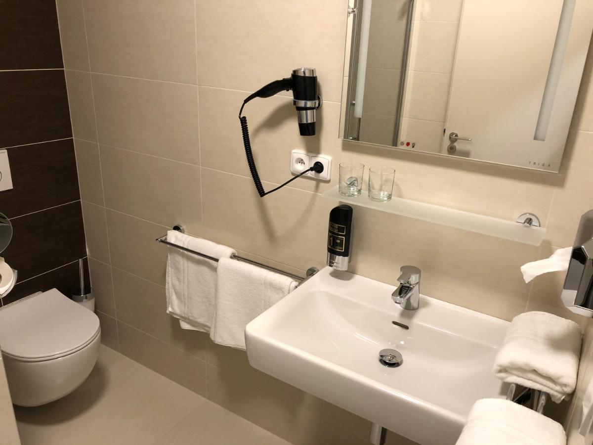 Jukebox Hotel Znojmo Ngoại thất bức ảnh